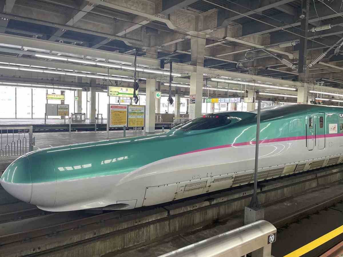 新幹線はやぶさ