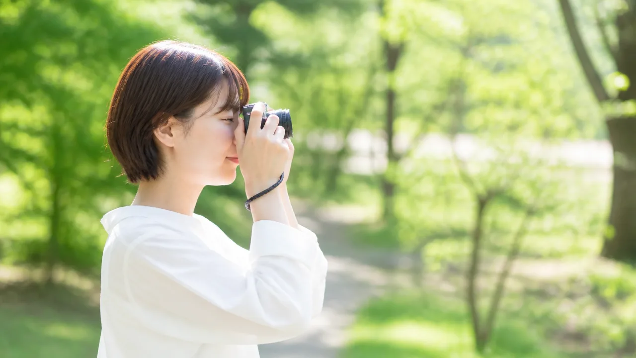 スクリーンなしデジカメはなぜ人気？魅力と選ばれる理由をやさしく解説