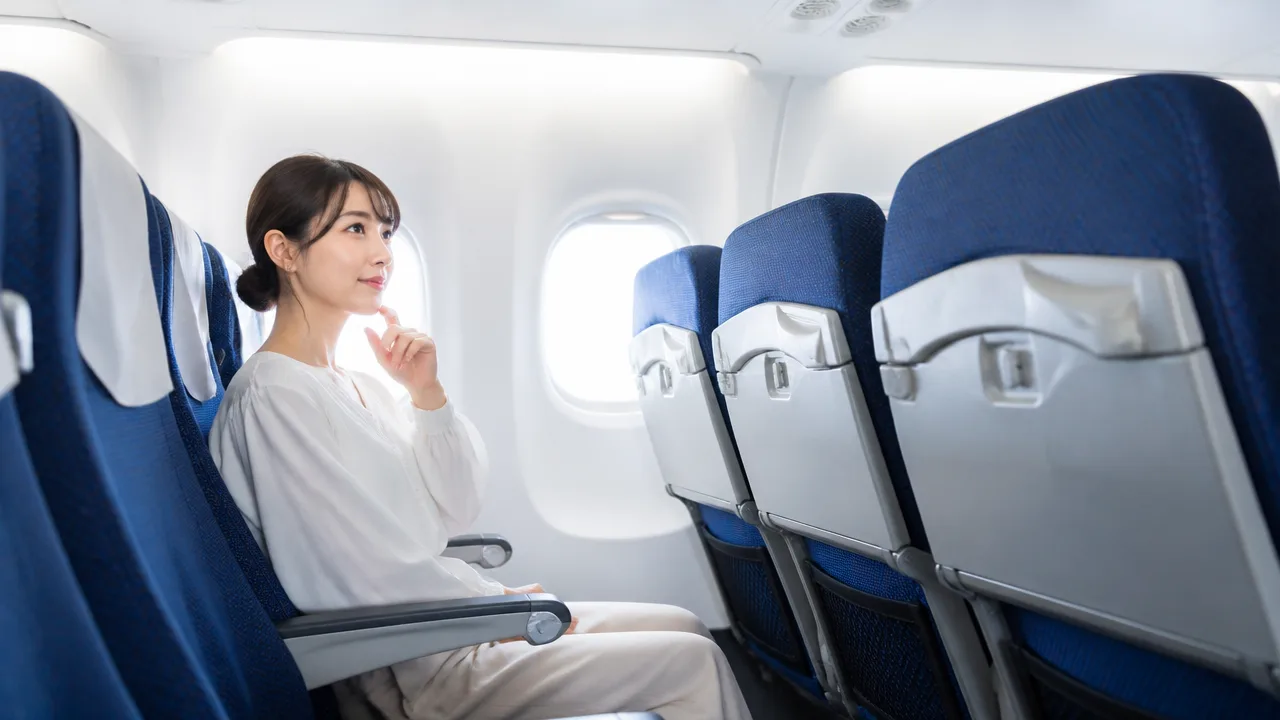 飛行機の座席にI列がないのはなぜ？理由と座席表の見方を解説